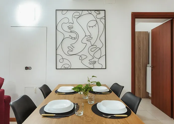 Casana Downtown By Wonderful Italy Апартаменты *